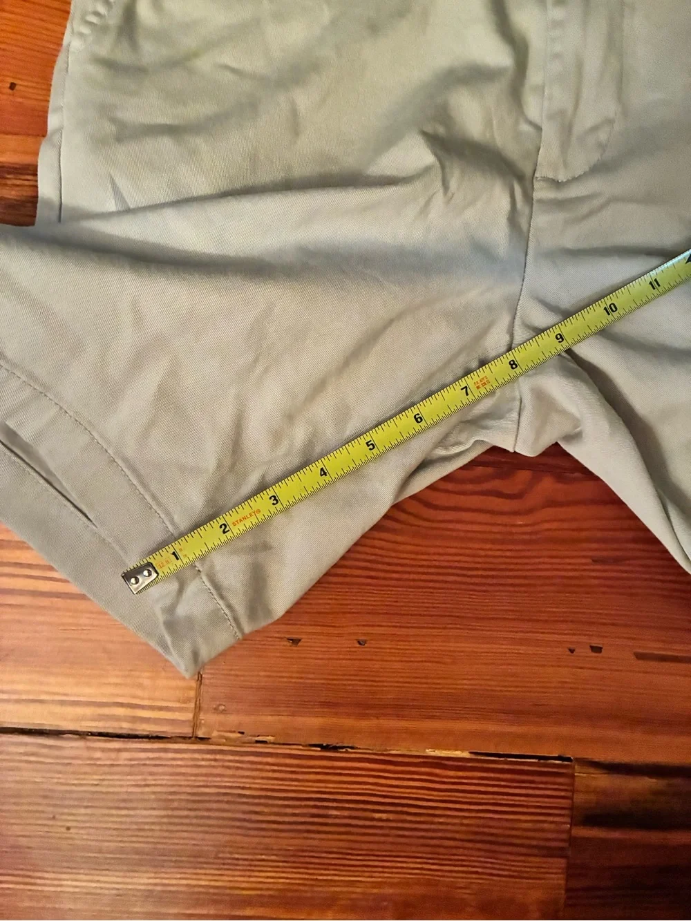 Nautica Men's Flat Front 8” Deck  Shorts in True Stone, Size 30W